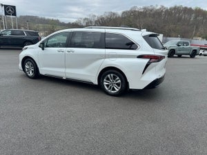 2022 Toyota Sienna Limited 7 Passenger